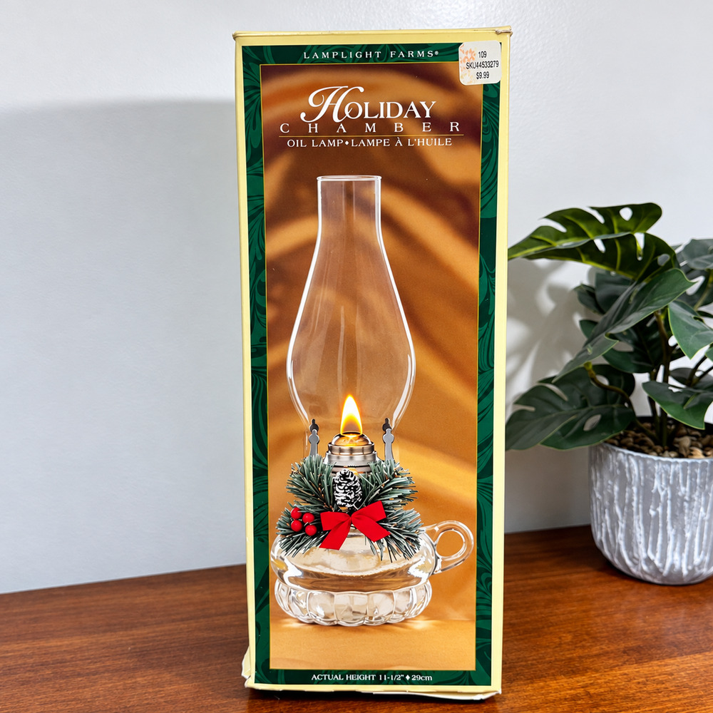 Vintage Lamplight Farms Holiday Chamber Oil Lamp 11.5" Christmas Box